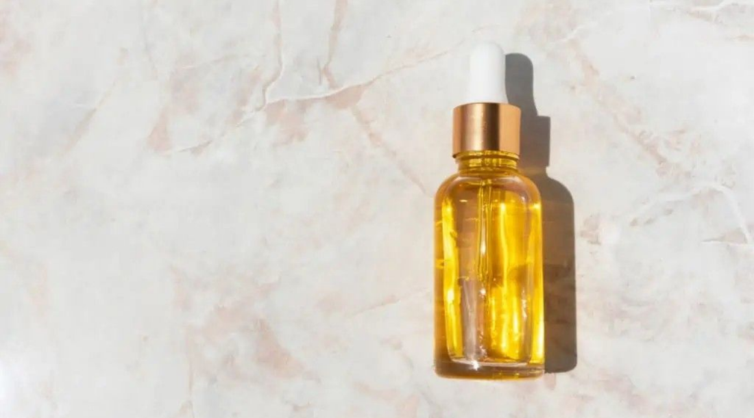The Key Skincare Ingredients Right Now: Hyaluronic Acid, Niacinamide, Retinol, and Vitamin C
