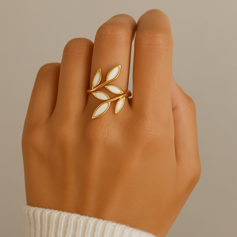 Pure Leaf Ring